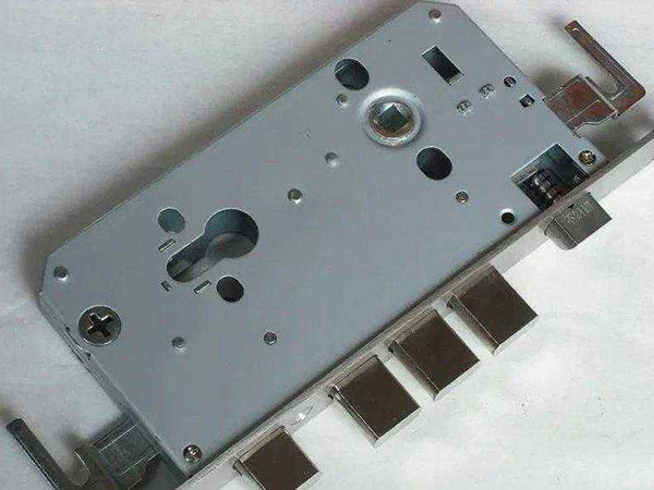 永德24小时上门开锁公司